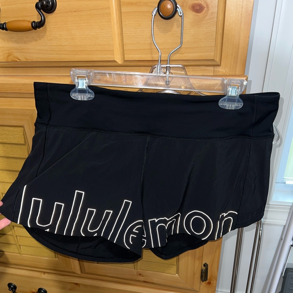 Lululemon speed up mid rise 4”
